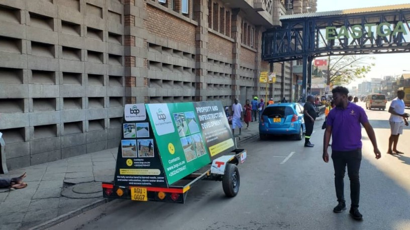 mobile-billboard-advertising-trucktrailer-billboards-big-1